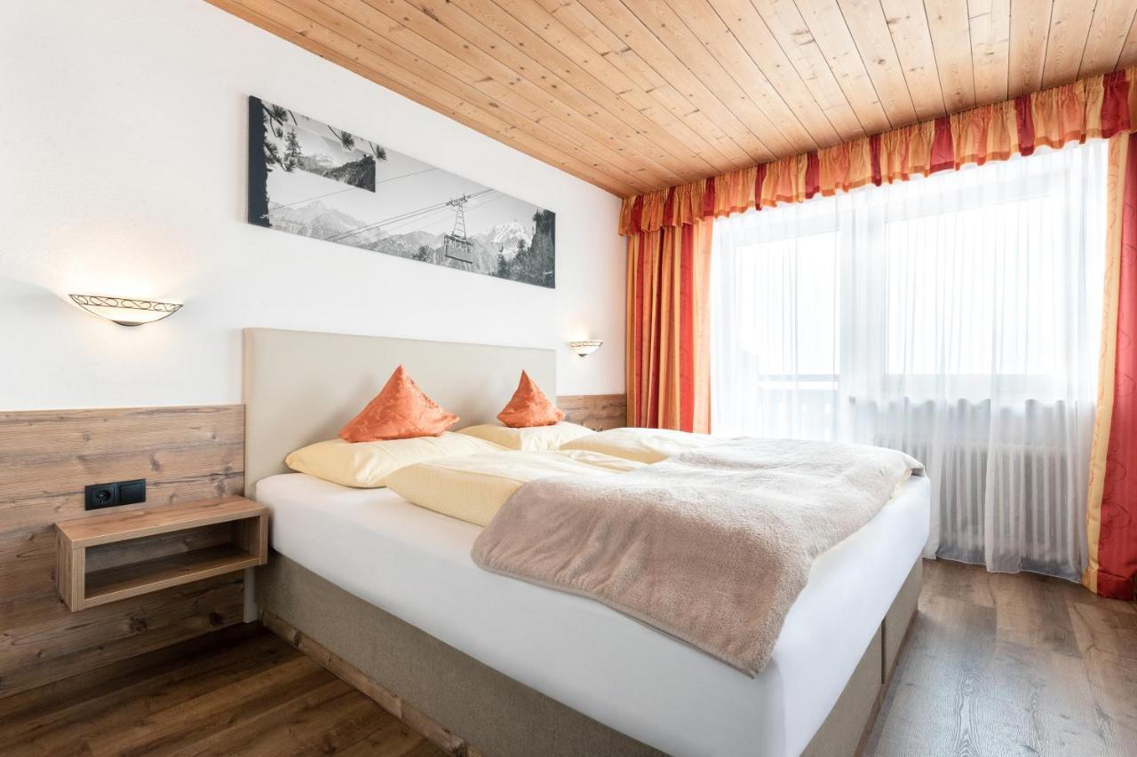 Gasthof Pension Berghof Хипах Екстериор снимка