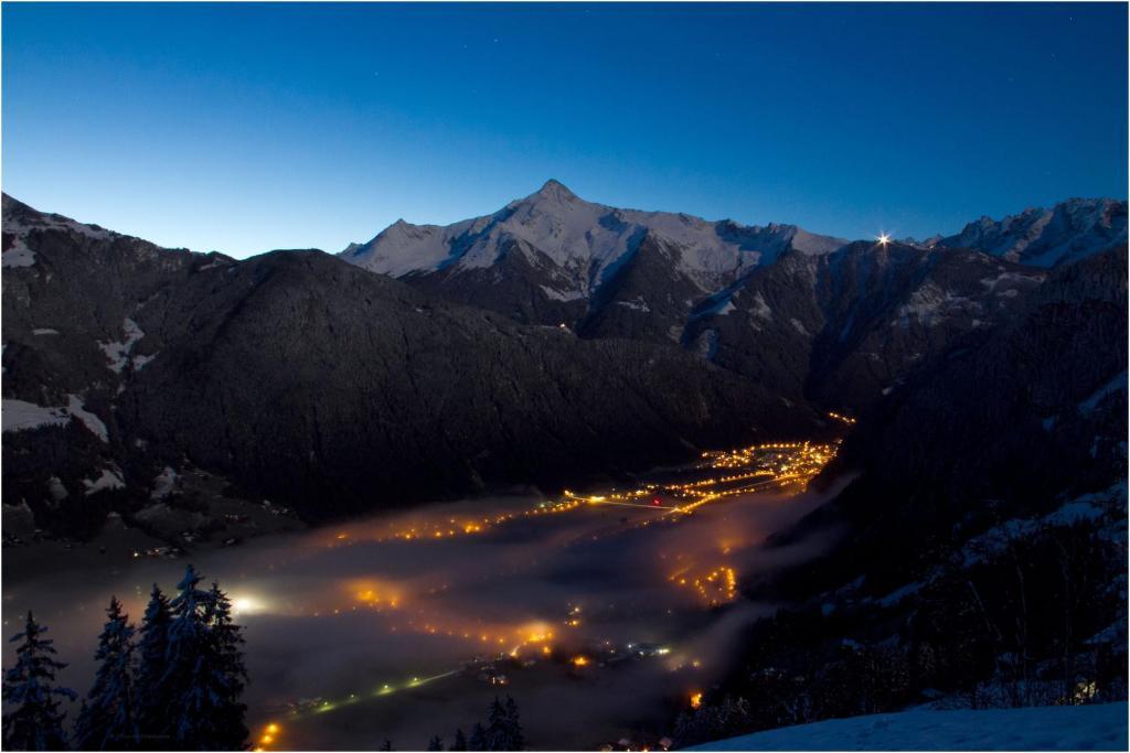 Gasthof Pension Berghof Хипах Екстериор снимка